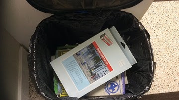 My 4x8 HO Layout Expansion Part 42 - Chain Link Fence