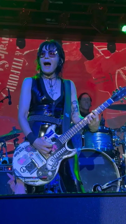 Rock n Roll woman Joan Jett Albuquerque #shorts  #music #rock #hardrock #punkrock #rocknroll