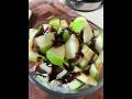 Frutas, yogur, granola y mermelada de albaricoque | Fruit and yogurt bowl, granola, apricot preserve