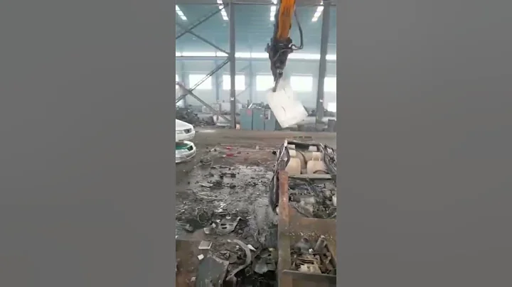 神州技工～這機械手操作的嫻熟足以反映了中國不缺大國工匠。 - 天天要聞