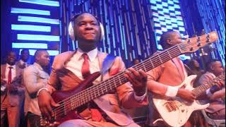 Ukuu wake Mungu - tafes aru Praise & Worship Team