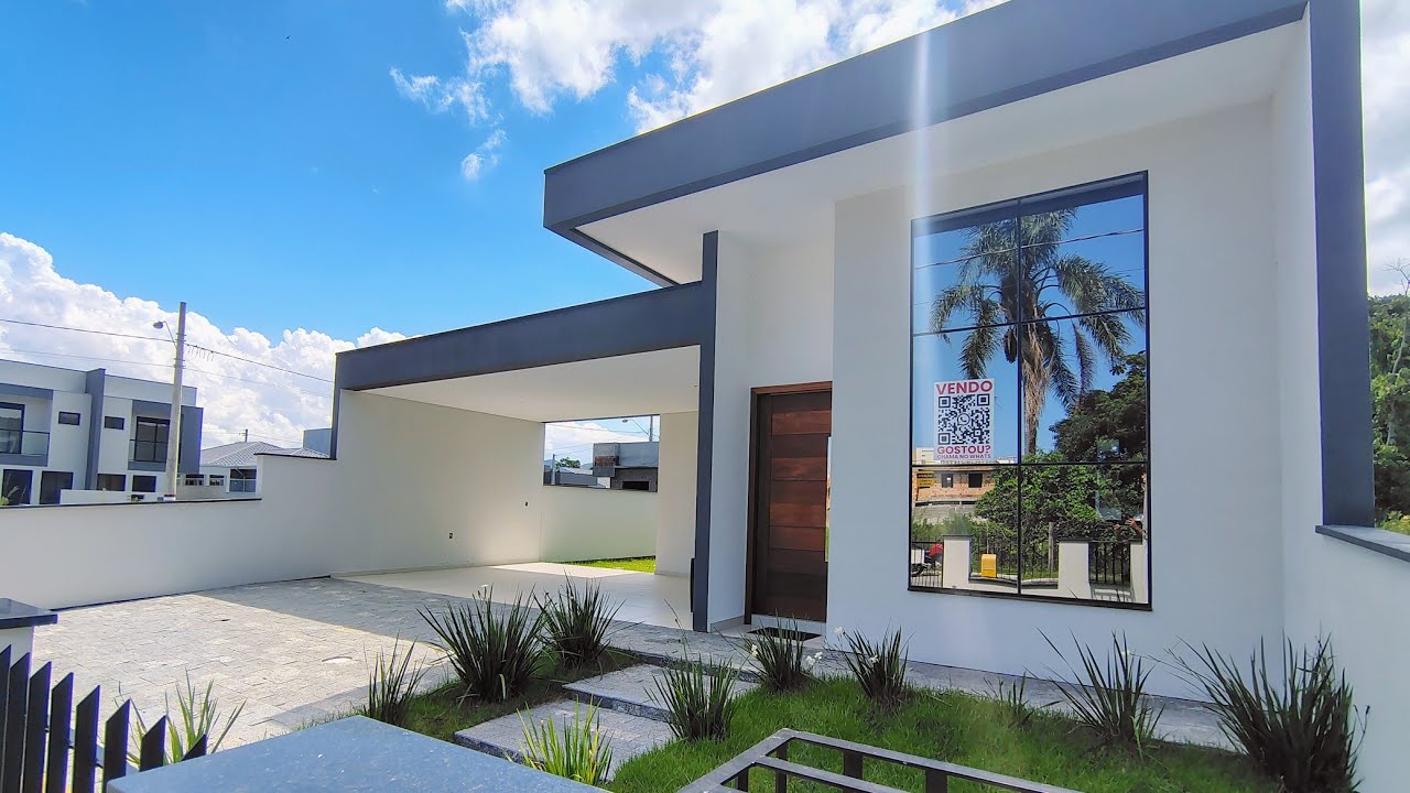 Casa de alto padrão para venda em São José - SC