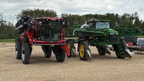 Horsch Leeb 8460 VL vs John Deere 616r