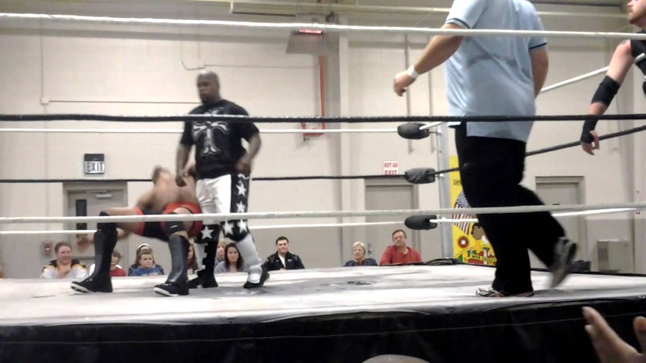 Kobra King vs Benjamin Cash and Wild Ride Jon Evans (AIWF MId-South Tag Team Titles)