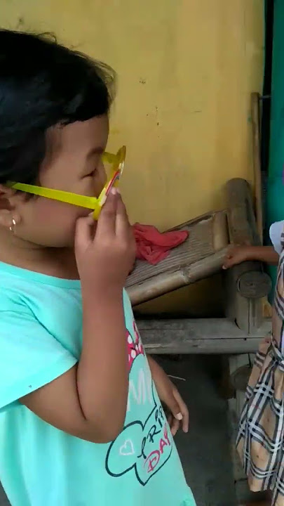 Anak cantik lucu bergaya kacamata... #friends #shorts #tiktok #like #anaklucu #lucu #trending