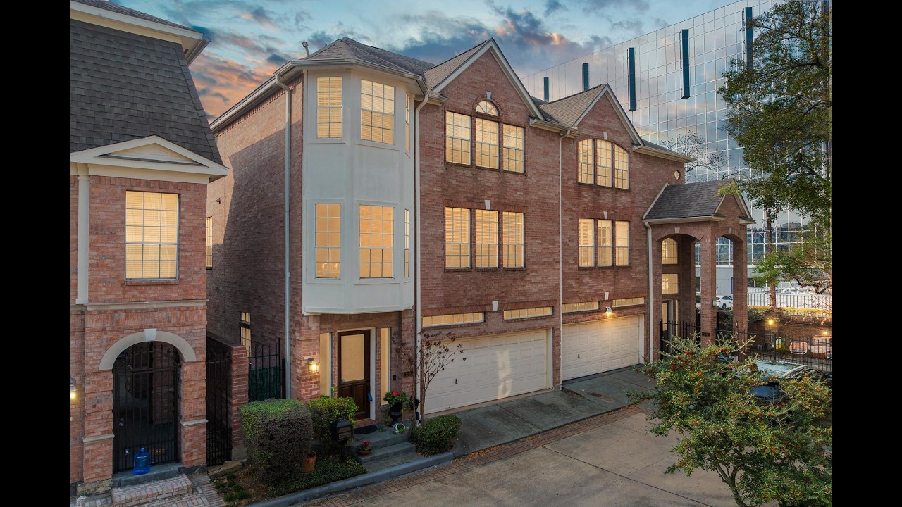 ( For Sale ) 26 Stalynn Lane Houston Tx 77027