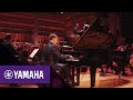 Capture de la vidéo Sir Stephen Hough Plays Rachmaninov's Rhapsody On A Theme Of Paganini | Yamaha Music