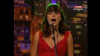 Video thumbnail of "Camila Moreno - Yo Enterre Mis Muertos En Tierra (SLB 2013)"