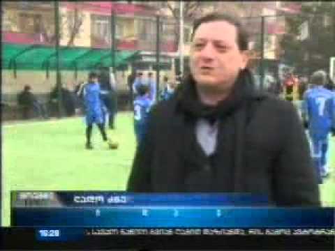 ლადო ძნელაძის ინიციატივით, სოციალურად დაუცველი ბავშვებისთვის საფეხბურთო გუნდი ჩამოყალიბდა