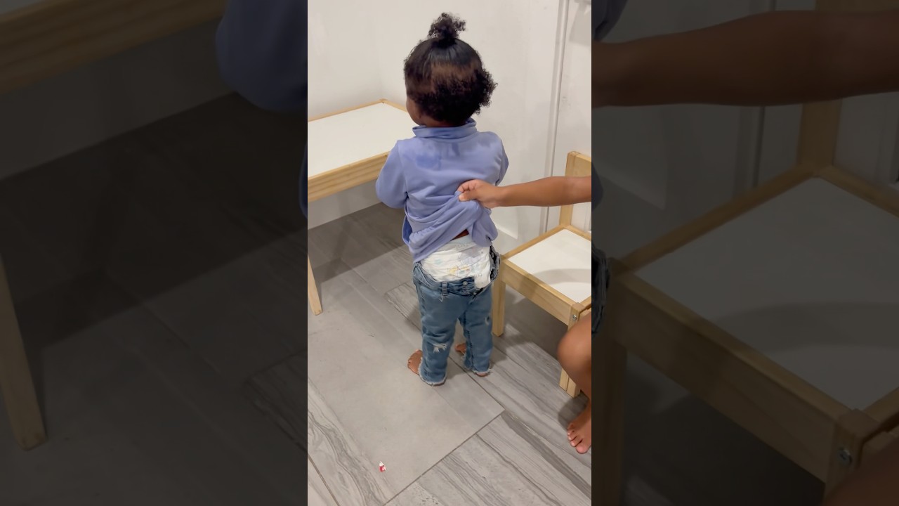 Dad catches daughter with her pants on backwards