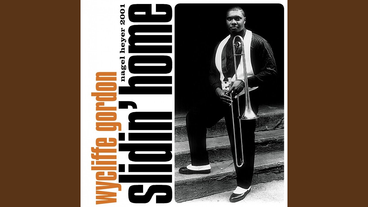 Blooz... First Thaingh 'Dis Moanin' (feat. Victor Goines, Eric Reed) auf YouTube ansehen Blooz... First Thaingh 'Dis Moanin' (feat. Victor Goines, Eric Reed) auf YouTube ansehen