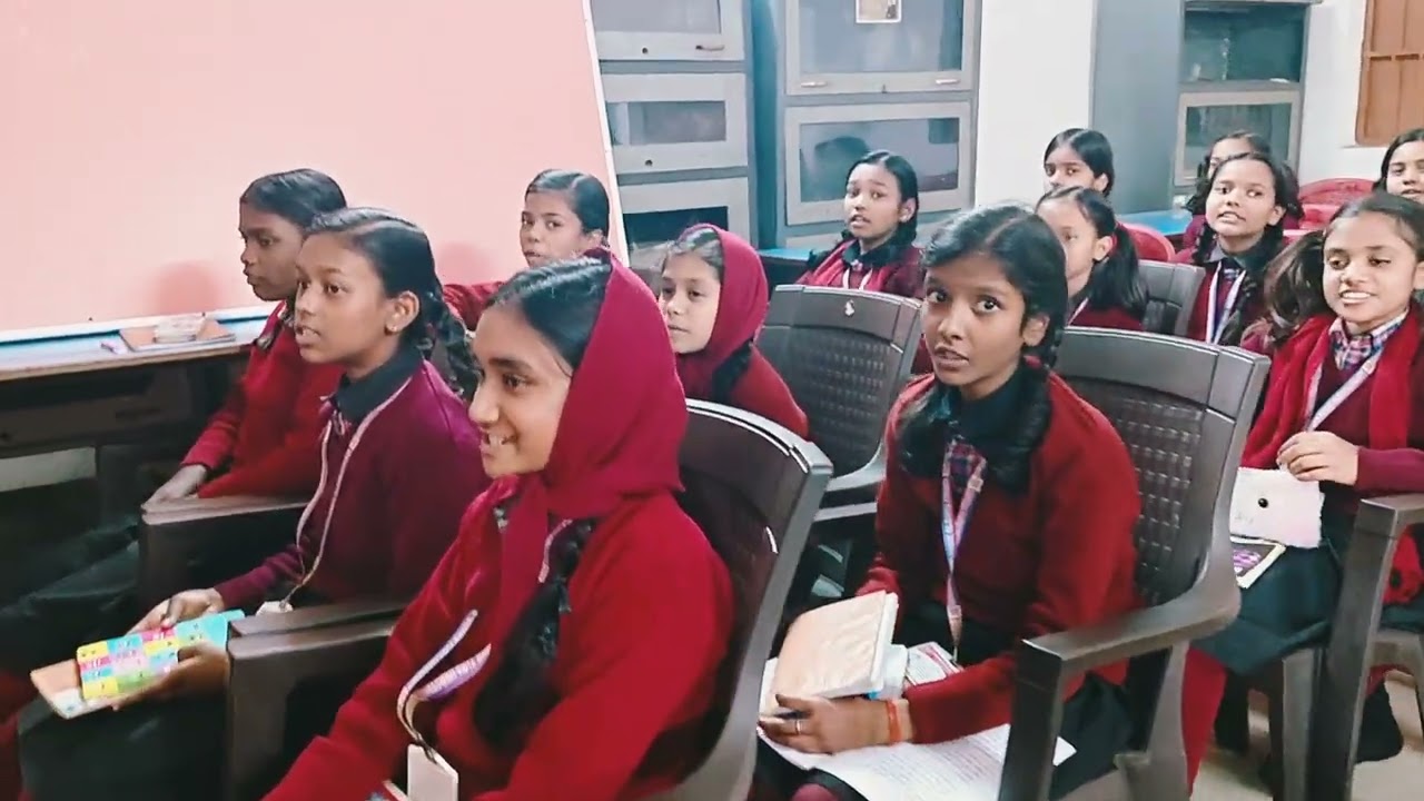 कक्षा पंचम 'अ' के बहनों संग विद्या भारती गीत अभ्यास♥️🧿