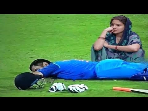 anushka-sharma-and-virat-kohli-memes-go-viral-after-team-india-semi-final-loss