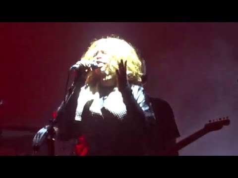 Massive Attack - Safe From Harm (2016-02-20, Gasometer, Wien)