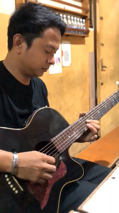 Eren - takkan pisah #covermelodi #akustik #coverakustik #videoshort #covermusiktop #viral