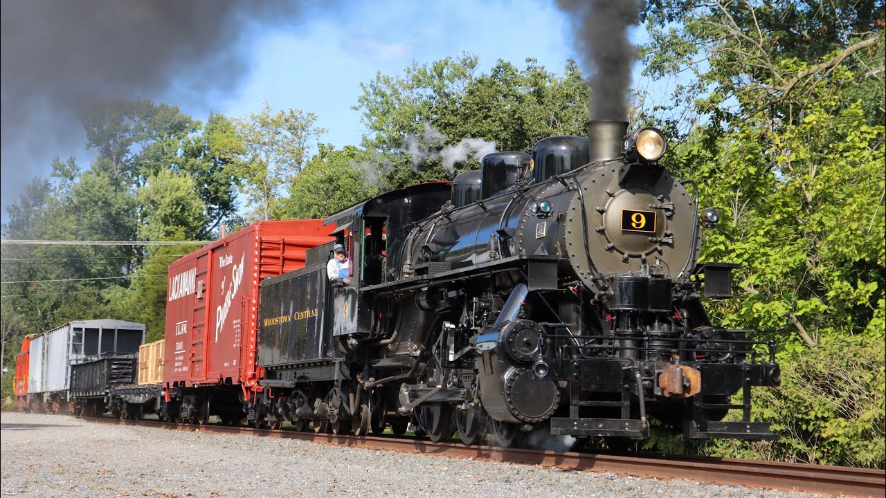 Woodstown Central 9: Fast Freight on the Salem Branch