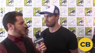 Famous Arrow's Stephen Amell - SDCC 2016 Net Worth