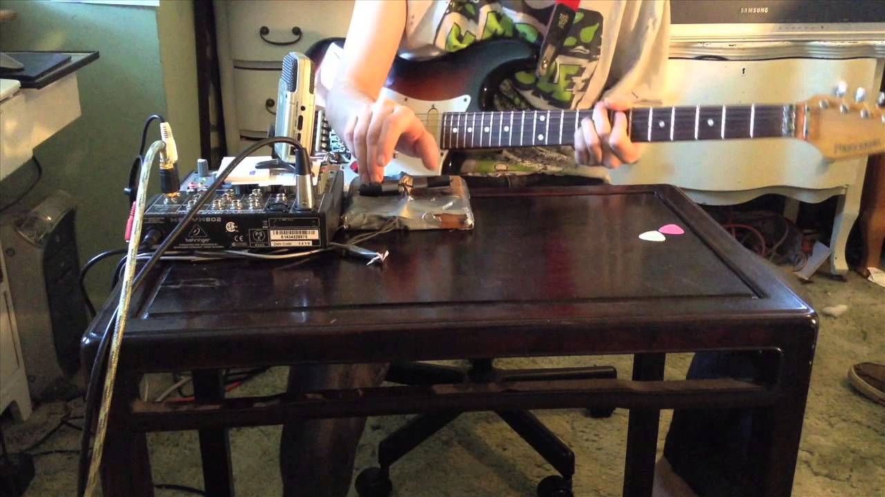 YouTube에서 Audio Magic with my Bipolar Guitar 보기 YouTube에서 Audio Magic with my Bipolar Guitar 보기