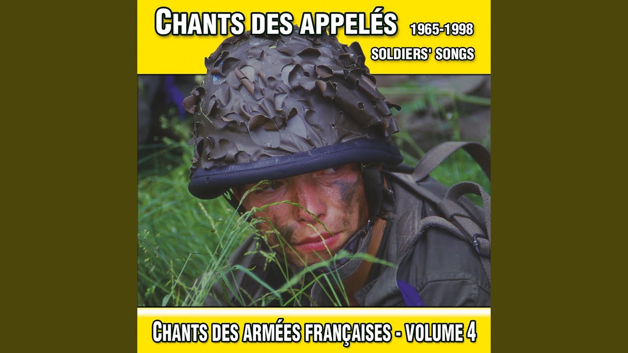 En avant parcourant le monde