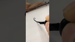 Cómo hacer la letra “S” #caligrafia #calligraphy #cursive #letrasbonitas #satisfying #escritos