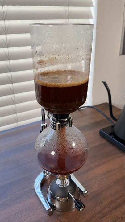 Ad) Introducing, the Siphonysta, an automated siphon coffee maker that is  so fun to watch! 