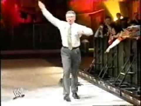 Vince McMahon tears his quad.