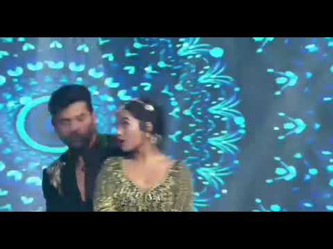 اغنية خفي علينا بصوت بيسان و انس رقص شابير أبهي على المسرح مع بطلة مسلسلة الجديد