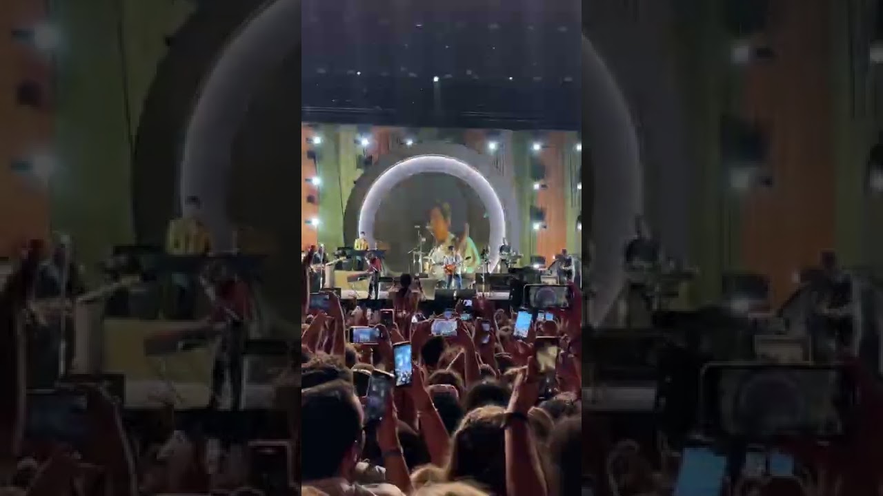 Arctic Monkeys ❗️LIVE AT Rock en Sein In Paris❗️ DO I WANNA KNOW