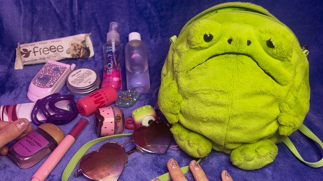 ASMR What’s in my Bag? (Whispered)