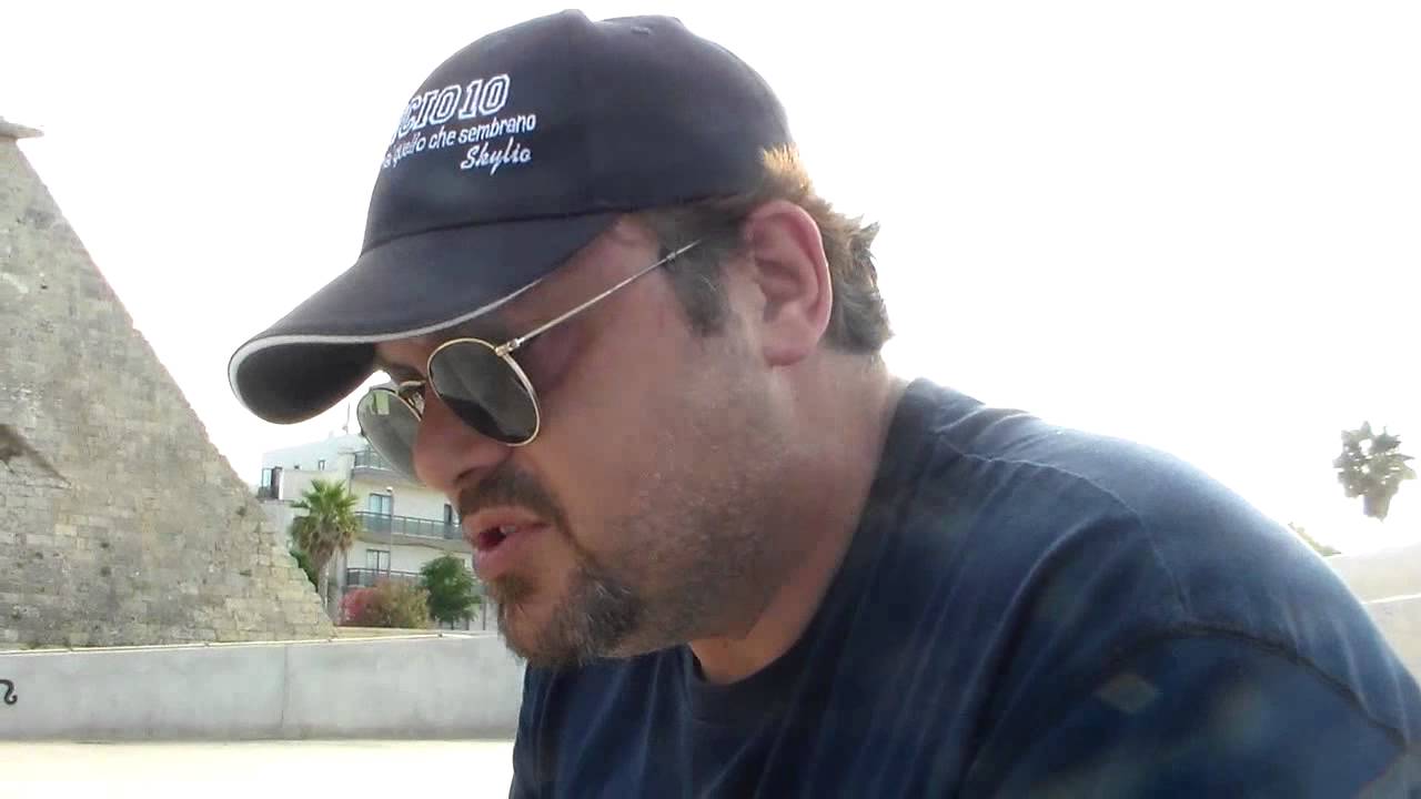 Tanta voglia di scrivere quella di Mancio Mario Ruggiero - YouTube