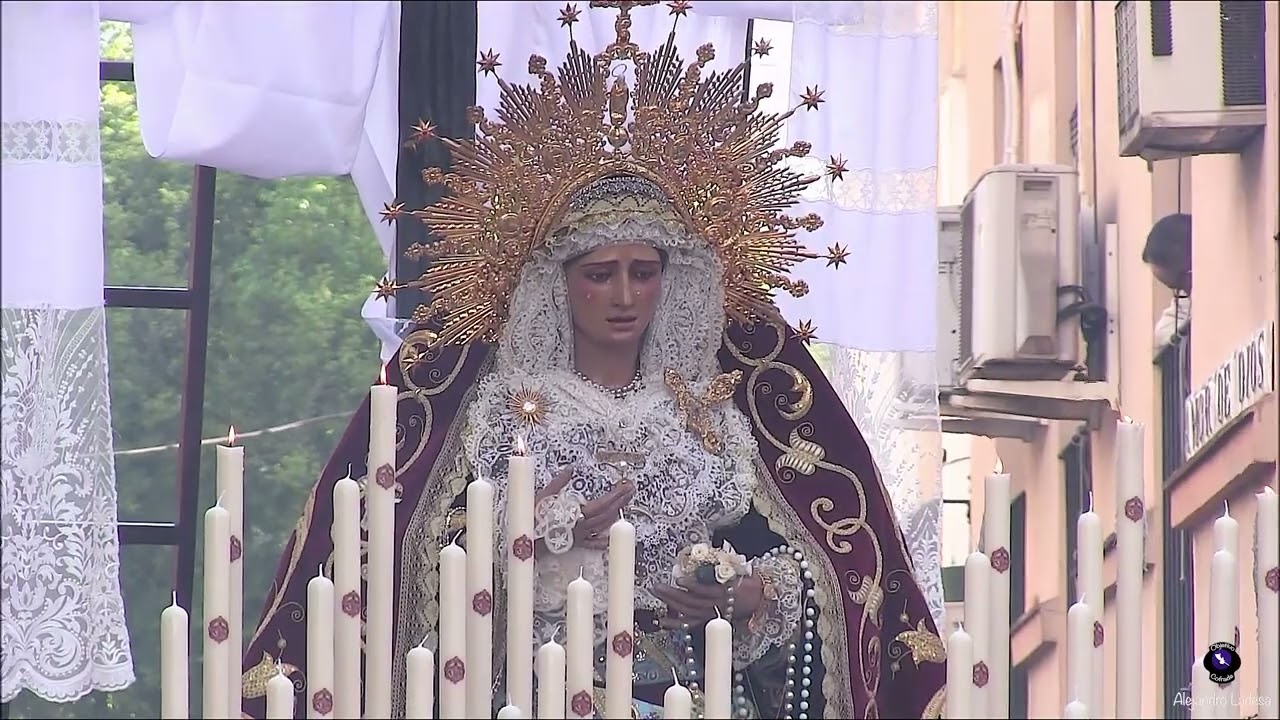Salida de Nuestra Señora de los Desamparados de Alcosa en el Pregón de las Glorias 2025