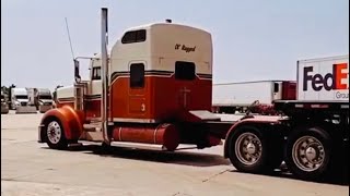 Kenworth w900 with oversize load ￼