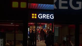DJs Schak and Will Atkinson Host Rave in Greggs Resimi