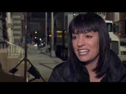 Video: Paget Brewster - Amerikanong Artista: Talambuhay, Karera, Personal Na Buhay