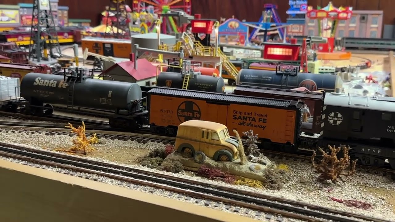 Lionel Legacy Santa Fe GP 7 TMCC Crane & Boom Car