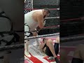 رجل يضرب حرمه لييه