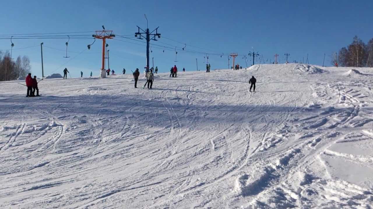 Люскус веб. Гора Люскус Кемерово. Люскус горнолыжный комплекс Кемерово. Кемерово лысая гора Люскус парк. Люксус парк Кемерово.