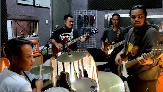 Acara Teriak Teriak Buang Penat Bareng Adif Gita Dan Mas Alex