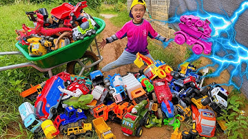 Changcady cùng em tu bi tổng hợp video máy xúc đào xuyên lòng đất, tìm xe cẩu múc cát, ô tô đồ chơi