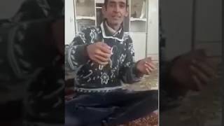 Download Kürtçe Farklı Bir Telden Enstrüman Çalıp Söyleyen Adam Video MP3 Kürtçe Farklı Bir Telden Enstrüman Çalıp Söyleyen Adam