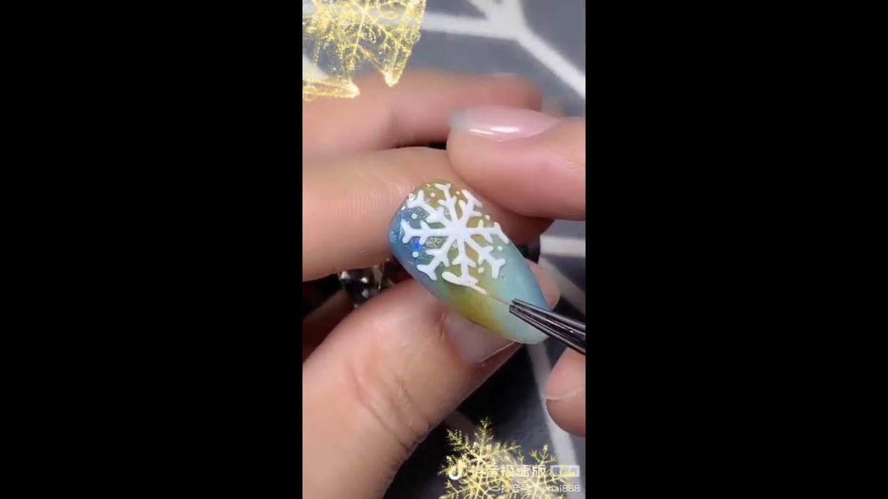 EASY CHRISTMAS 3D BAUBLES | Ornaments decorations | Gel nail art design | How to - tutorial