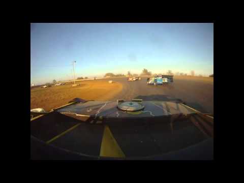 Jerry Morgan at butler speedway 10-24-10 late model - YouTube