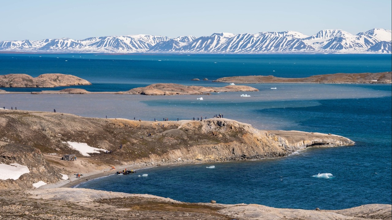 ⁣Choosing Your HX Expedition: Svalbard