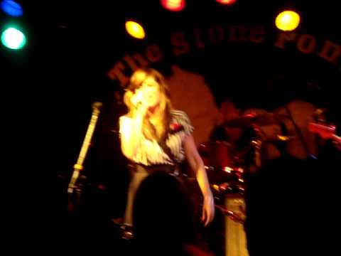 Nicole Atkins - Cry Cry Cry live - Stone Pony 5/22/2009