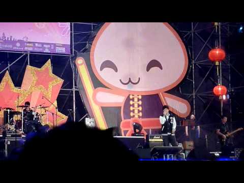 2011高雄燈會 五月天-突然好想你