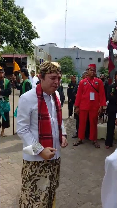 Bertemu dengan Sultan Kanoman Cirebon