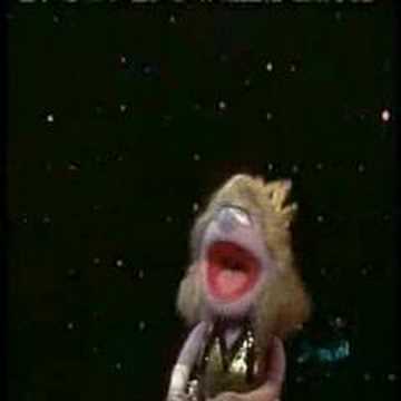 Sesame Street - You got to have M