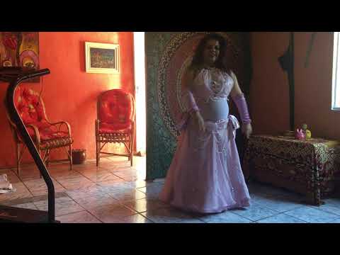 Marta Verônica - dançando em casa