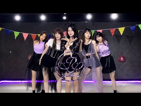 Red Velvet 레드벨벳 - Queendom dance cover by CHOCOMINT HK