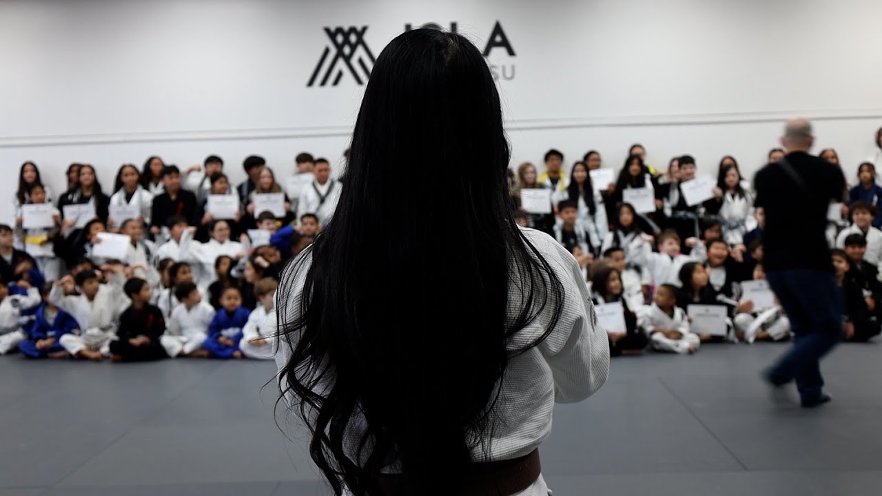 portrait of Jeff Macatangay